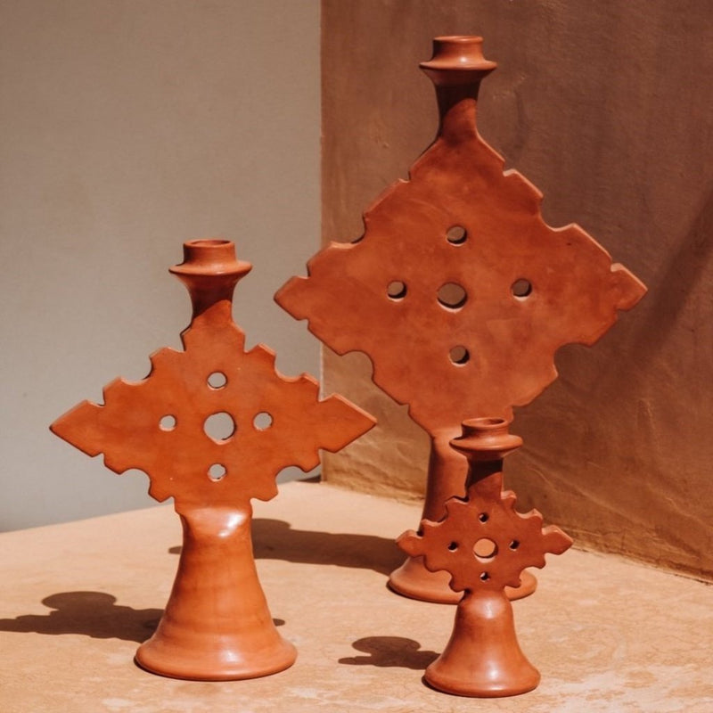 Tadelakt Triangle Candlestick Medium